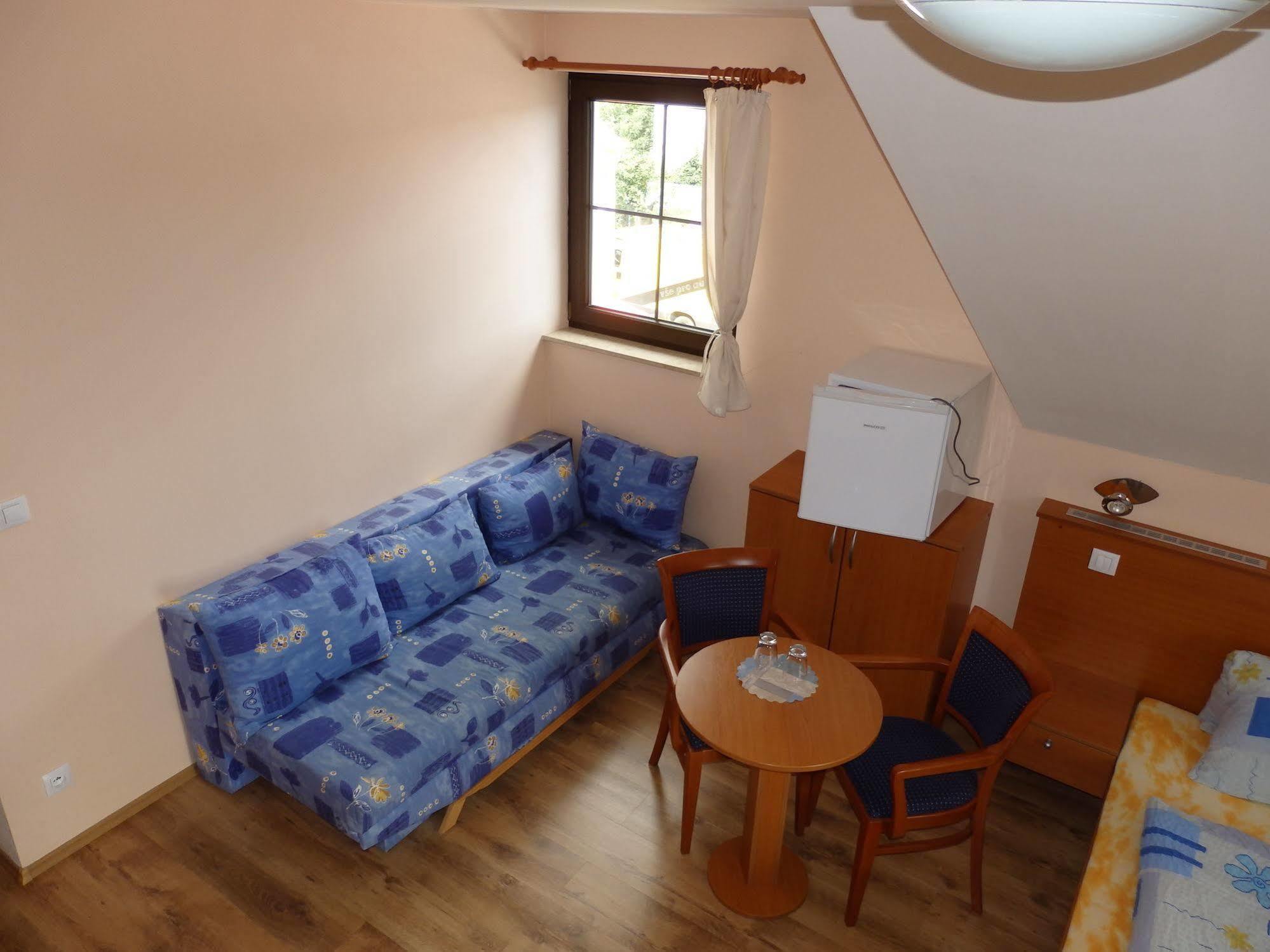 Pension Orbis Marianske Lazne Exterior photo